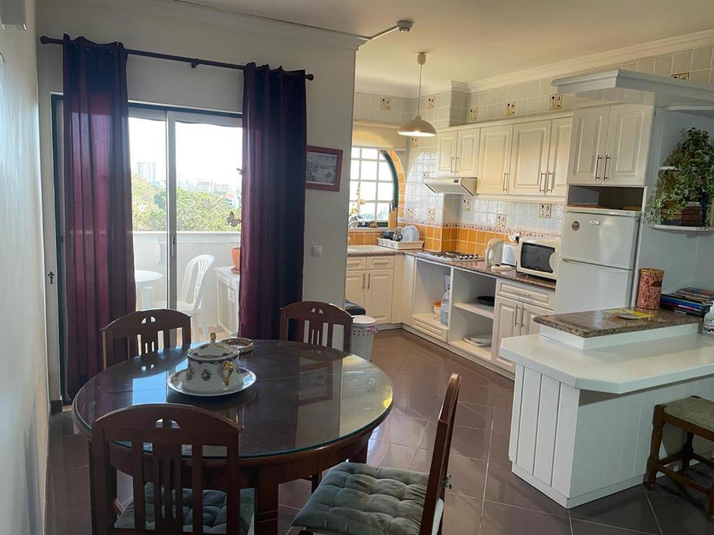 Vau Sea View, T2 Apartment, Close To Beach,ideal For Families Appartamento